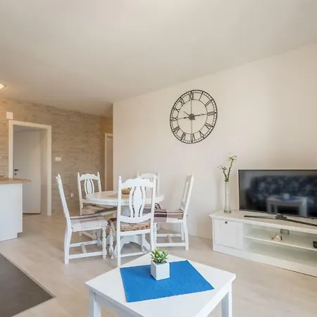 Apartman Din Don * Split