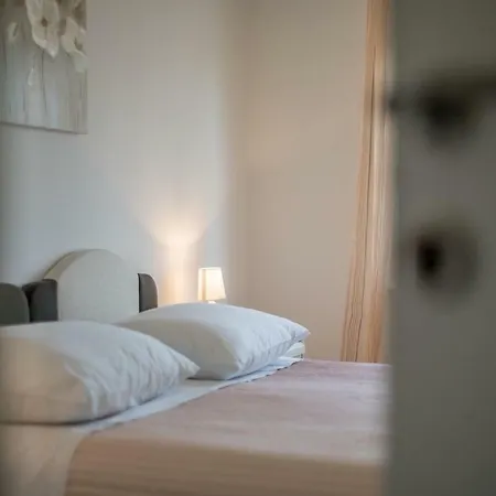 Apartment Apartman Din Don *