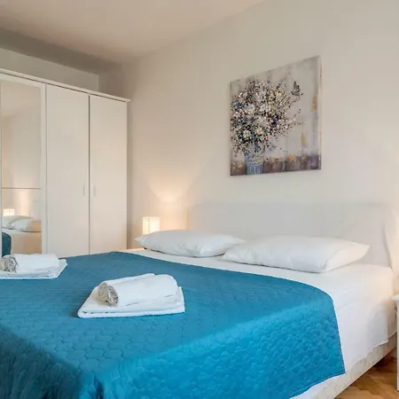 Apartman Din Don Apartment Split